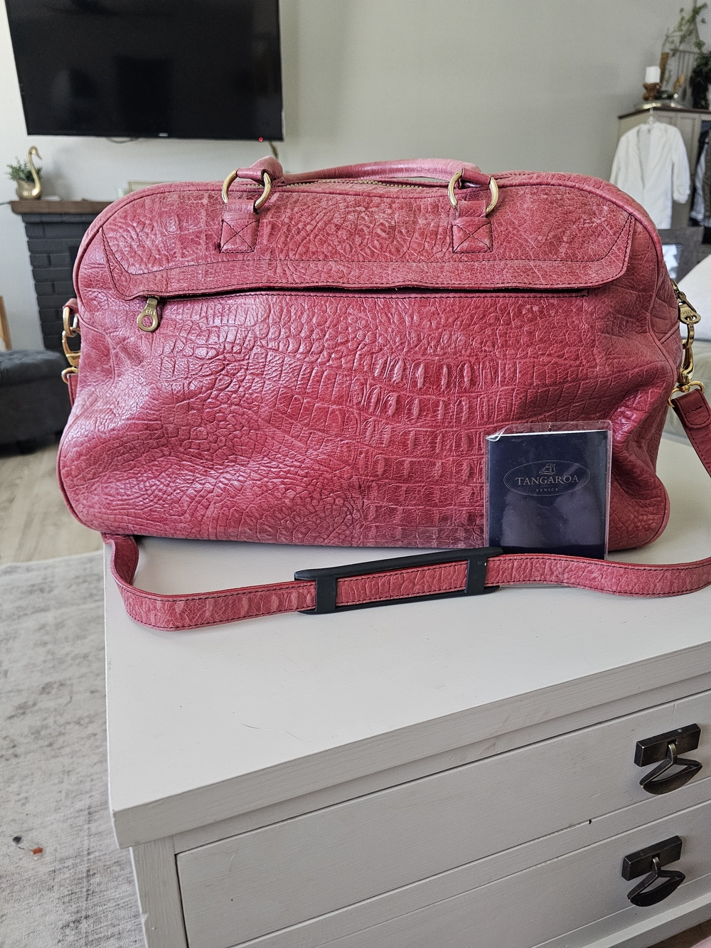 ❤️Vintage Tangaroa Duffle Bag In Ruby Red Made in Italy🩷